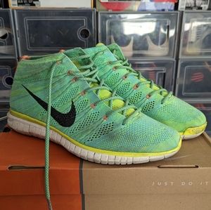 Nike Flyknit Chukkas
